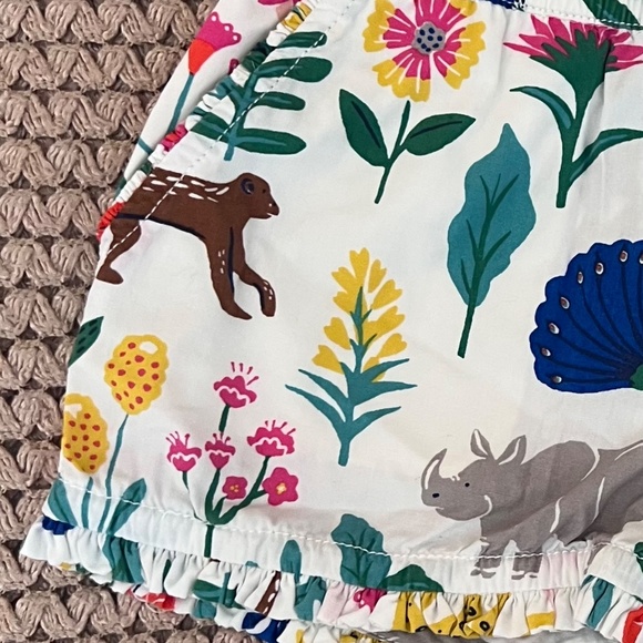 Mini Boden Frill Hem Shorts. Size 4 Excellent Condition - Picture 4 of 5